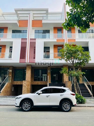 Hình ảnh Bán nhà xây thô khu vạn phúc thủ Đức