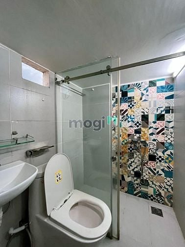 Hình ảnh Duplex ánh sáng tự nhiên, cửa sổ thoáng full NT,có thang máy, CMT8