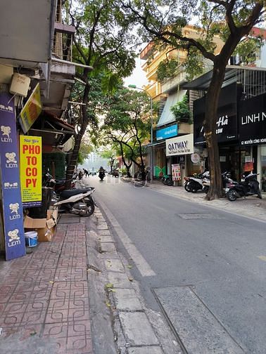Hình ảnh Cho thuê nhà MẶT PHỐ NGUYỄN CÔNG HOAN Ba Đình