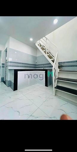 Hình ảnh Nhà bán giáp bến xe quận 8 . GẤP