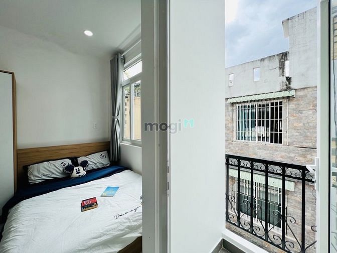 Hình ảnh Căn Hộ Đầy Đủ Nội Thất Giá Rẻ Gần Phan Xích Long