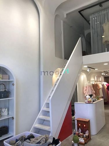 Hình ảnh Cho Thuê Mặt tiền Cách Mạng Tháng Tám, P.Bến Thành, Q1