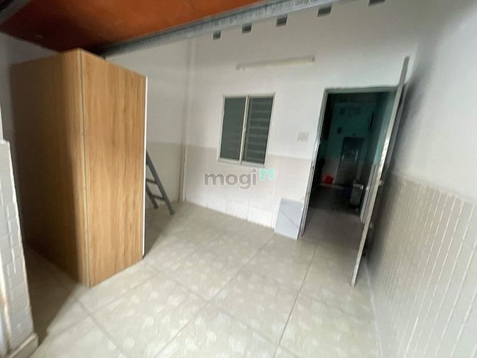Hình ảnh Cho thuê phòng trọ có gác có ban công cửa sổ Tân Phú