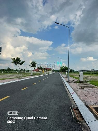 Hình ảnh kẹt tiền bán cắt lỗ 3 lô KDC nam an TT Lai Uyên