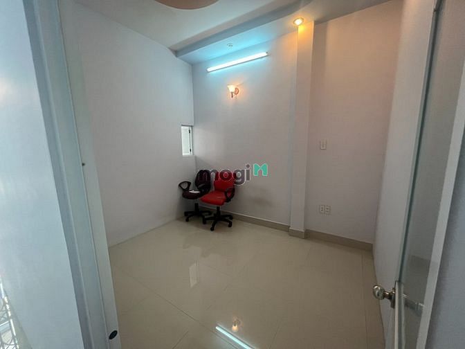Hình ảnh Tầng 1 nhà hẻm cụt an ninh - 2 phòng ngủ