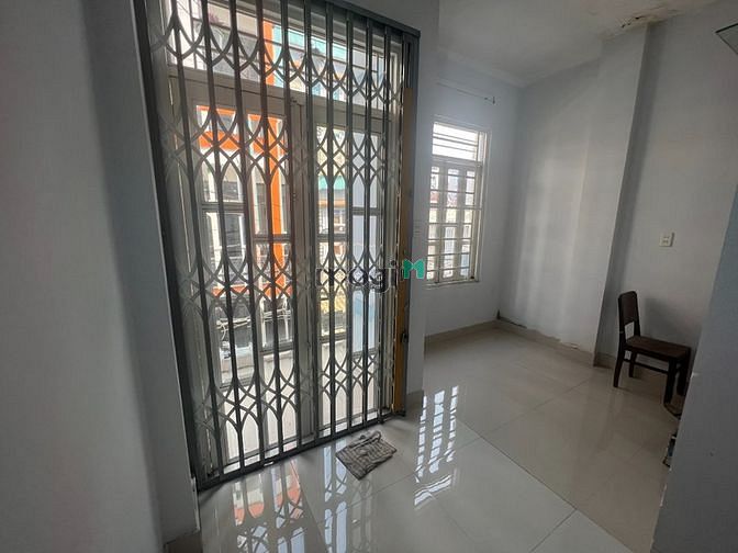 Hình ảnh Tầng 1 nhà hẻm cụt an ninh - 2 phòng ngủ