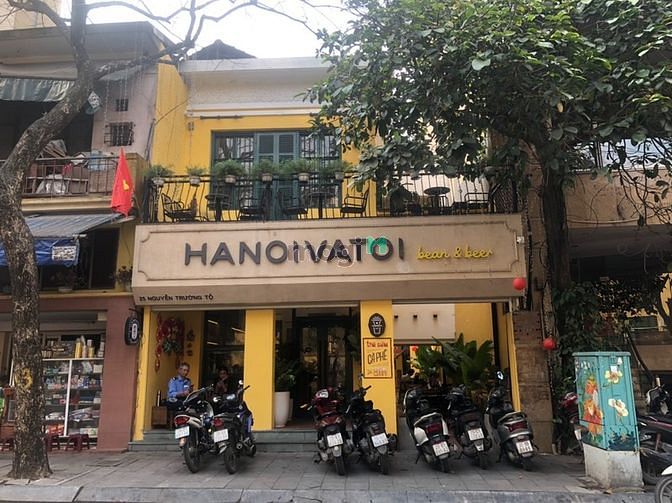 Hình ảnh Cho thuê nhà mặt phố ,300m2 , sân vườn, mặt tiền 7m .