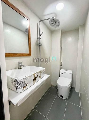 Hình ảnh BÁN CHIA CHO CON CÁI Bán Cách Mạng Tháng 8 Q3 3tỷ5 57m2 SHR