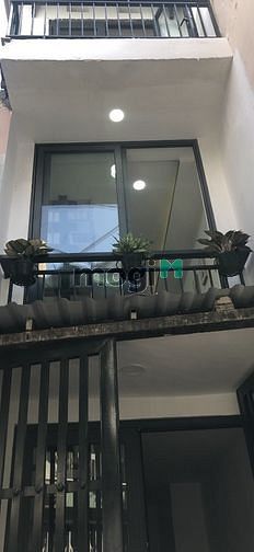 Hình ảnh Bán nhà hẻm thông quận Tân Bình giá chỉ hơn 2 tỷ