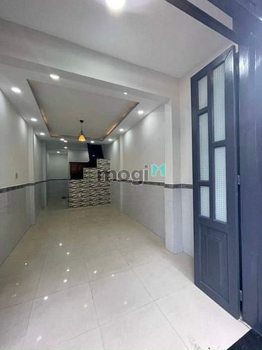 Hình ảnh Chỉ hơn 2 tỷ - nhà 33 m2 - 2 tầng mới đẹp - hẻm xe hơi 5m - Bình Hưng