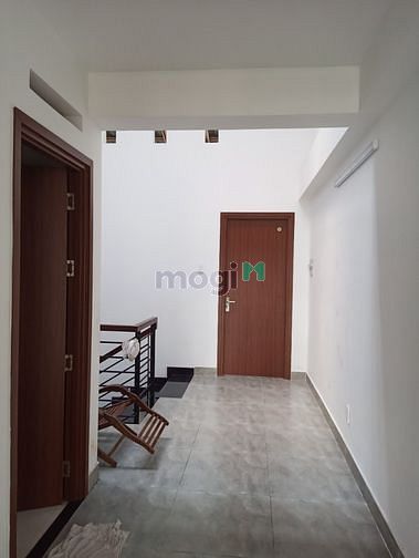 Hình ảnh Nhà đẹp 100m2, Hạ chào hơn 5 tỷ, ngày TT Q2
