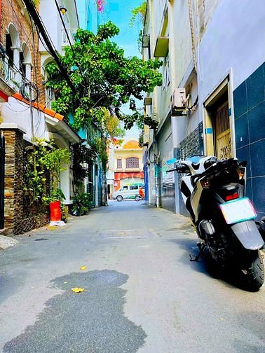Hình ảnh Hoàng Hoa Thám quận Bình Thạnh, Hẻm xe hơi sát mặt tiền