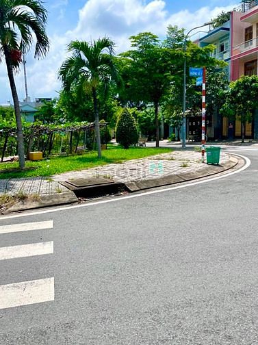 Hình ảnh Đẩy nhanh lô đất 105m2 khu dân cư Savico, Thủ Đức. Giá 2 tỷ 950