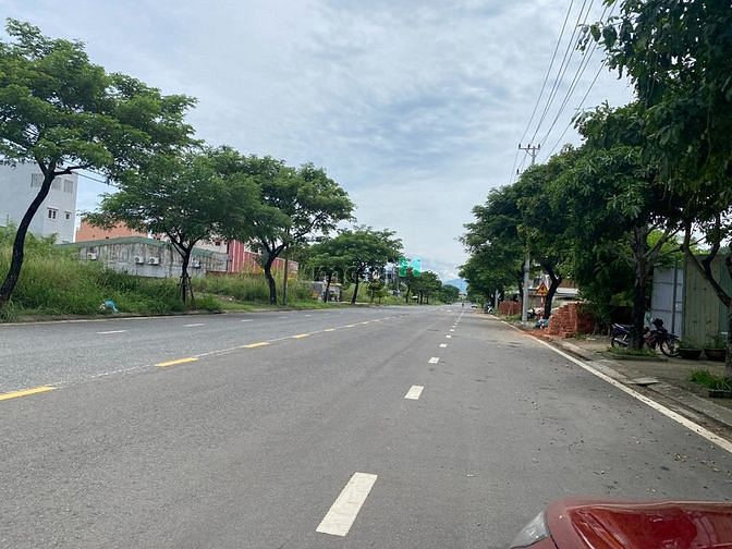 Hình ảnh Bán Lô đất biệt thự 336m2 đường Lê Văn Lương 15m, đầu tuyến Sơn Trà