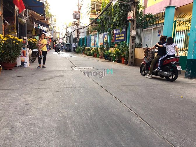 Hình ảnh Bán nhà HXH, 60m2, đường Lạc Long Quân, Tân Bình