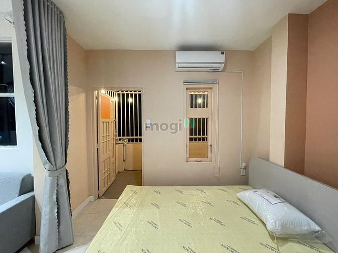 Hình ảnh Penthouse ban công mới keng-máy giặt riêng- giá sốc- Tôn Đản Q4