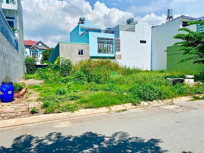 Hình ảnh Bán gấp 220m2, sát bên bệnh viện quốc tế, dân cư đông