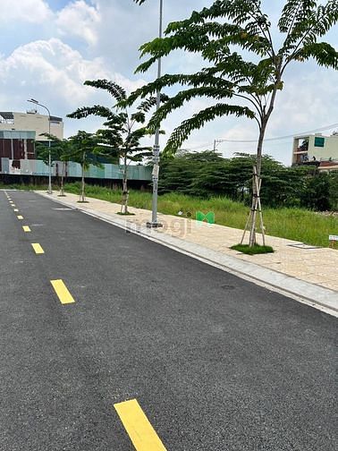 Hình ảnh Bán gấp lô đất đường Vườn Lài phường An Phú Đông quận 2. Viêw sông SG