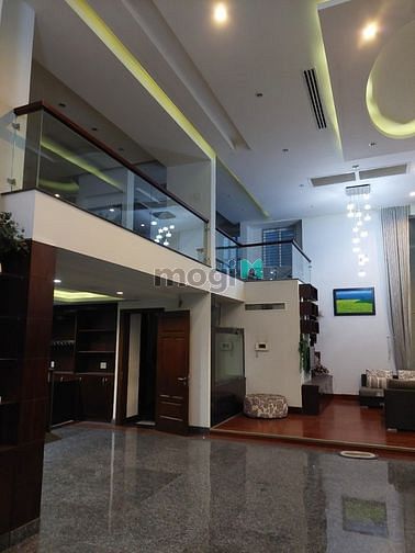 Hình ảnh Cho thuê Biệt thự đẹp 20x25 đường Cộng Hòa, P.13, Q. Tân Bình