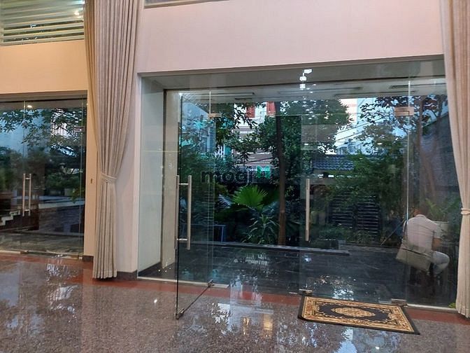 Hình ảnh Cho thuê Biệt thự đẹp 20x25 đường Cộng Hòa, P.13, Q. Tân Bình