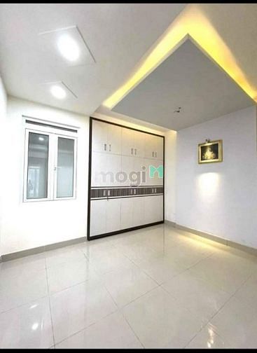 Hình ảnh Bán nhà Phạm Văn Hai Tân Bình giá 2,11tỷ 50m2 SHR