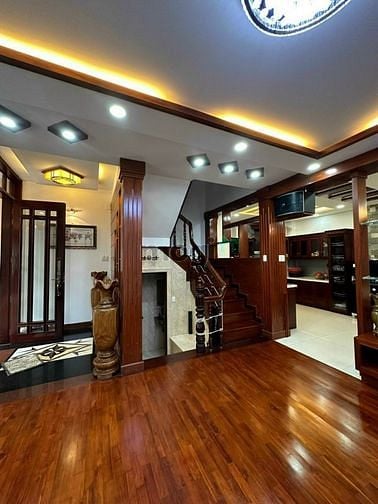 Hình ảnh Cho Thuê Nhà MT Lạc Long Quân p5 Q11 4,3×28m 4L mới 100%