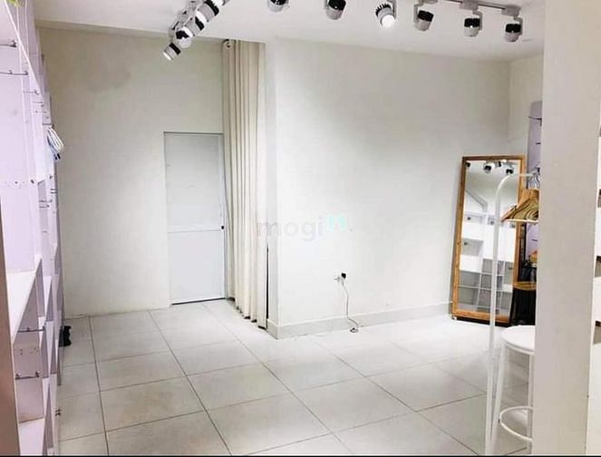 Hình ảnh Nhà ngõ Láng Hạ, dt 30m2x2 tầng. Giá 15tr/tháng.