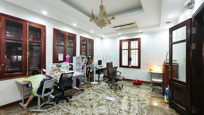 Hình ảnh Phân Lô Đội Cấn - Thang Máy Nhập - 3 Mặt Thoáng - DT 101m2 - MT 7.5m