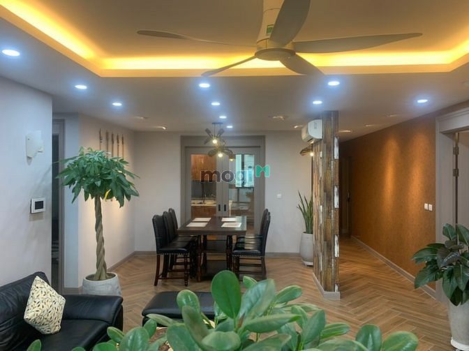 Hình ảnh Bán gấp CHCC Vườn Đào 126m2 giá 4.2 tỷ 3PN2WC mới đẹp ở luôn