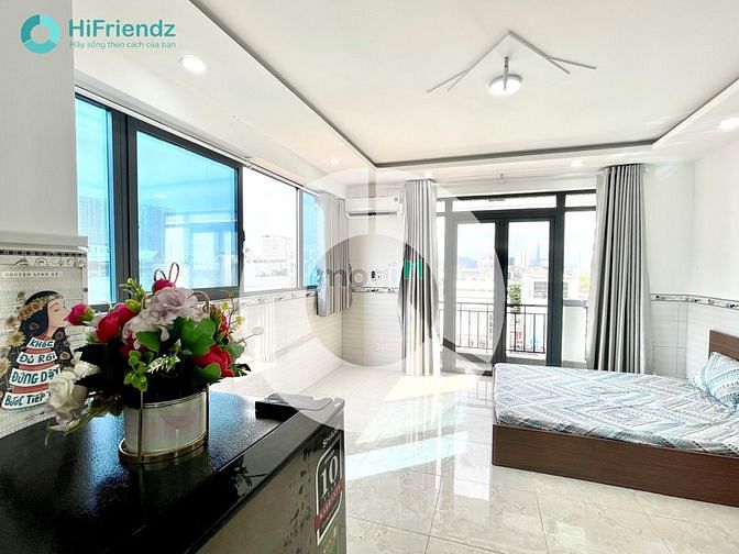 Hình ảnh Studio balcony cửa sổ sáng ngay Lotte Mart Q7 - HiFriendz Hỗ Trợ Cọc
