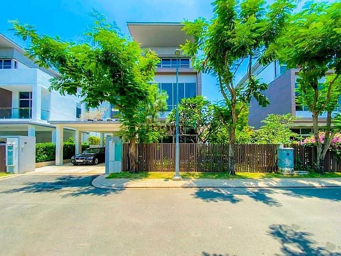 Hình ảnh Biệt thự Riveria Cove, DT 388m2 đất, 3 tầng, 5PN, nhà thô. Giá 45 tỷ