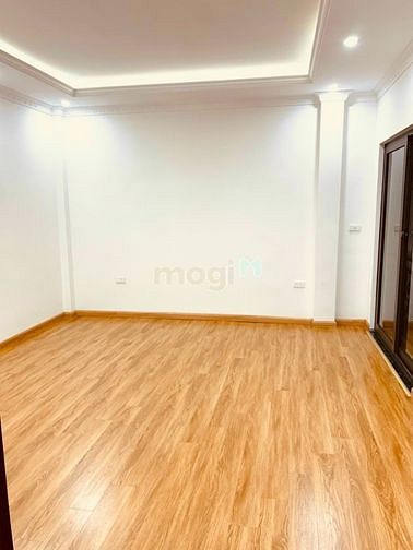 Hình ảnh Bán Nhà 5 Tâng Thạch Bàn - Bát Khối 40m2, Ngõ ô tô qua cổng - 2.99 Tỷ