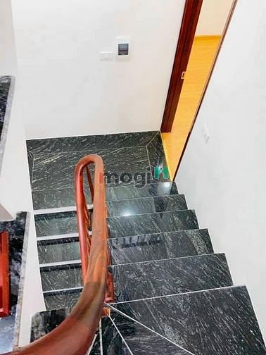 Hình ảnh Bán Nhà 5 Tâng Thạch Bàn - Bát Khối 40m2, Ngõ ô tô qua cổng - 2.99 Tỷ