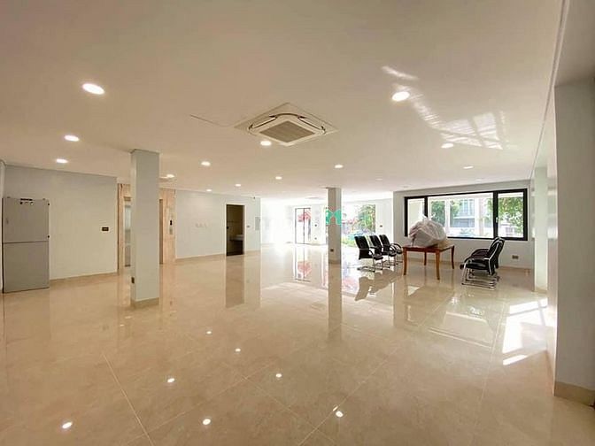 Hình ảnh Cho thuê biệt thự Mễ Trì Hạ 200m2, 2 sàn, 1 hầm