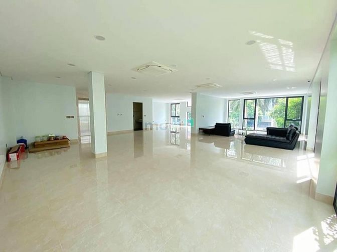 Hình ảnh Cho thuê biệt thự Mễ Trì Hạ 200m2, 2 sàn, 1 hầm