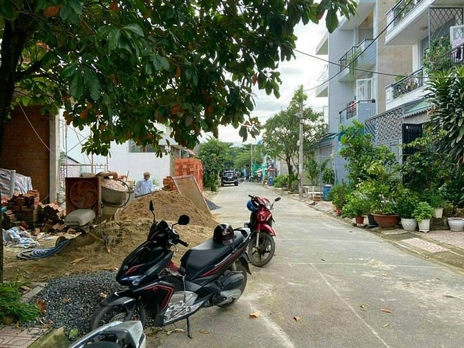 Hình ảnh Bán lô đất 67m2 hẻm 671 Lê Văn Việt, Thủ Đức giá 3 tỷ 8