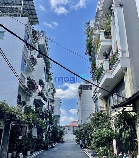 Hình ảnh Phân Lô vỉa hè ở cực sướng - cạnh sân GOFL Phúc ĐỒng - 35m2 - full sổ