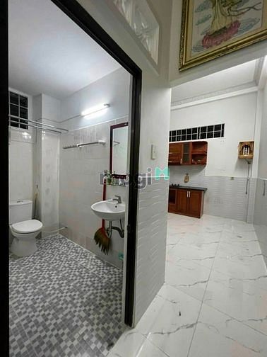 Hình ảnh GIÁ QUÁ HOT Bán Lê Thị Bạch Cát Q11 1tỷ8 66m2 SHR