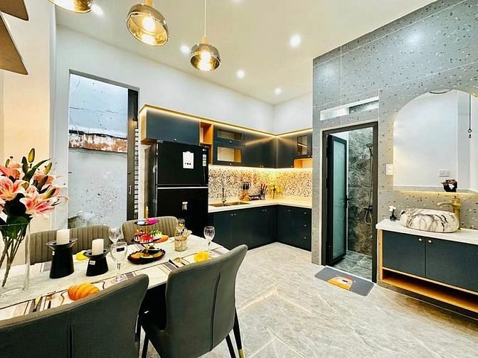 Hình ảnh BÁN SIÊU PHẨM Bán Xa Lộ Hà Nội QThủ Đức 1tỷ2 60m2 SHR