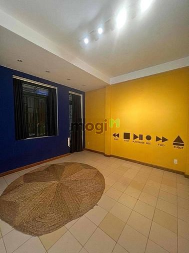 Hình ảnh Cho thuê nhà mặt tiền đường số 81 phường Tân Phong Quận 7