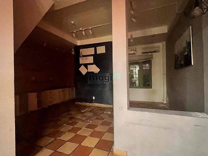 Hình ảnh Cho thuê nhà mặt tiền đường số 81 phường Tân Phong Quận 7