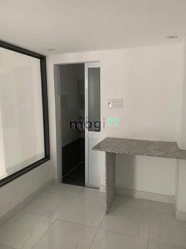 Hình ảnh 52m2 - 6 tỷ 1 ,Kèm 10p trọ - Bán Nhà sát Phan Đăng Lưu . Bình Thạnh