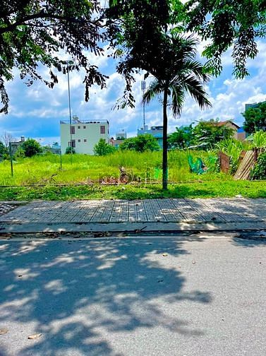 Hình ảnh Bán gấp đất khu vực Linh Xuân, Thủ Đức. Giá 1tỷ950 lô 80m2 sổ sẵn