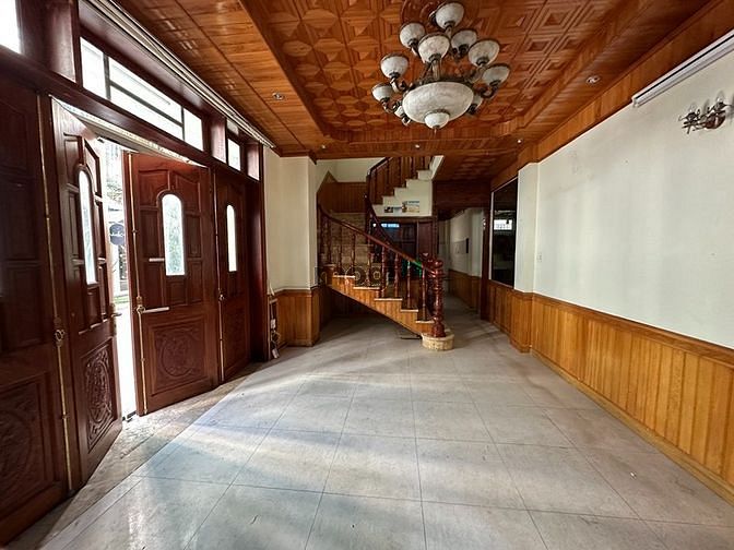 Hình ảnh Cho thuê nhà góc 2 mặt hẻm thông thoáng 30/49 Nguyễn Cửu Vân