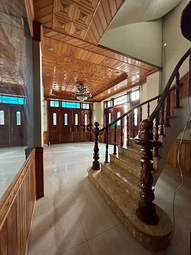 Hình ảnh Cho thuê nhà góc 2 mặt hẻm thông thoáng 30/49 Nguyễn Cửu Vân