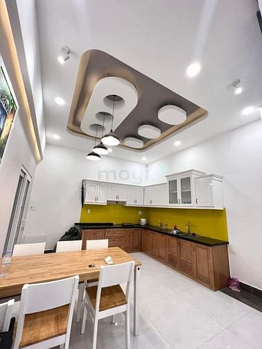 Hình ảnh VỀ QUÊ BÁN NHÀ Hoàng Diệu Q4 1tỷ 4 56m2 SHR