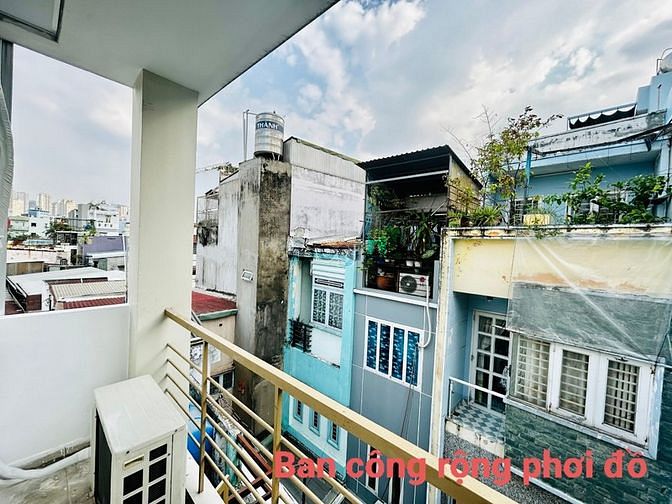 Hình ảnh Cho thuê CHDV 1 phòng ngủ tách bếp, cách Q1 500m.