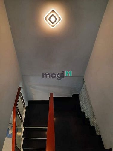 Hình ảnh HUY ĐỘNG VỐN Bán 3 Tháng 2 Q11 1tỷ7 52m2 SHR