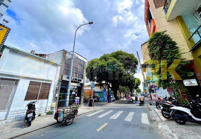 Hình ảnh Siêu phẩm hiếm Góc 2MT 90 Nguyễn Văn Thủ, Đakao, Quận 1