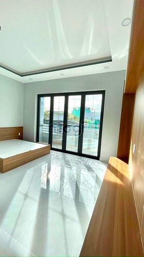 Hình ảnh Cho Thuê Nhà Mặt Tiền Huỳnh Tấn Phát Quận 7